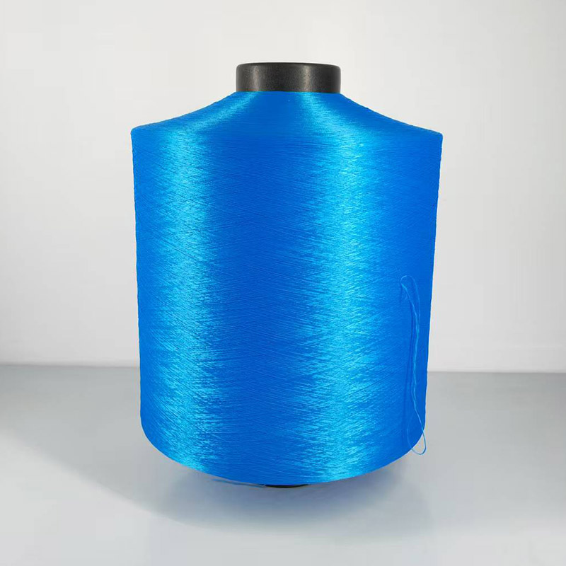 Mavi polyester iplik