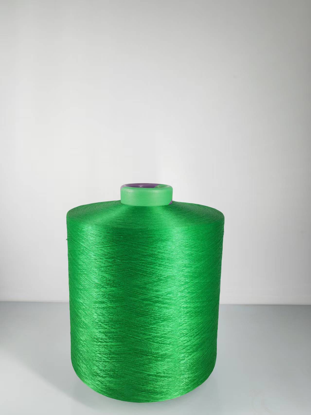 Kumaşlar için sıcak satış polyester ipliği